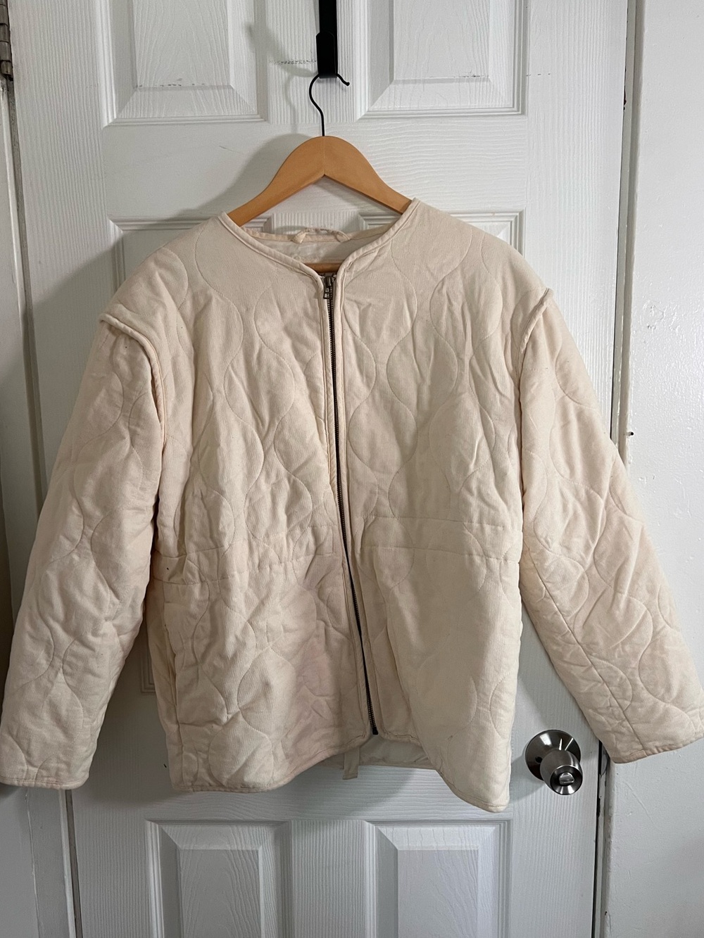Universal Threads Women’s Cream Quilted Jacket | Medium | 100% Cotton Shell